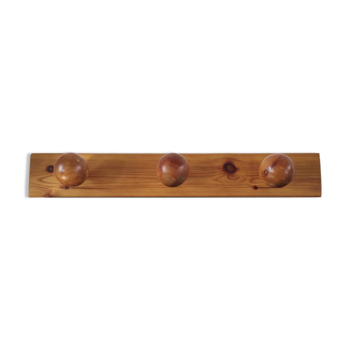 Wall-mounted coat rack with 3 ball hooks in solid pine – Scandinavian design
