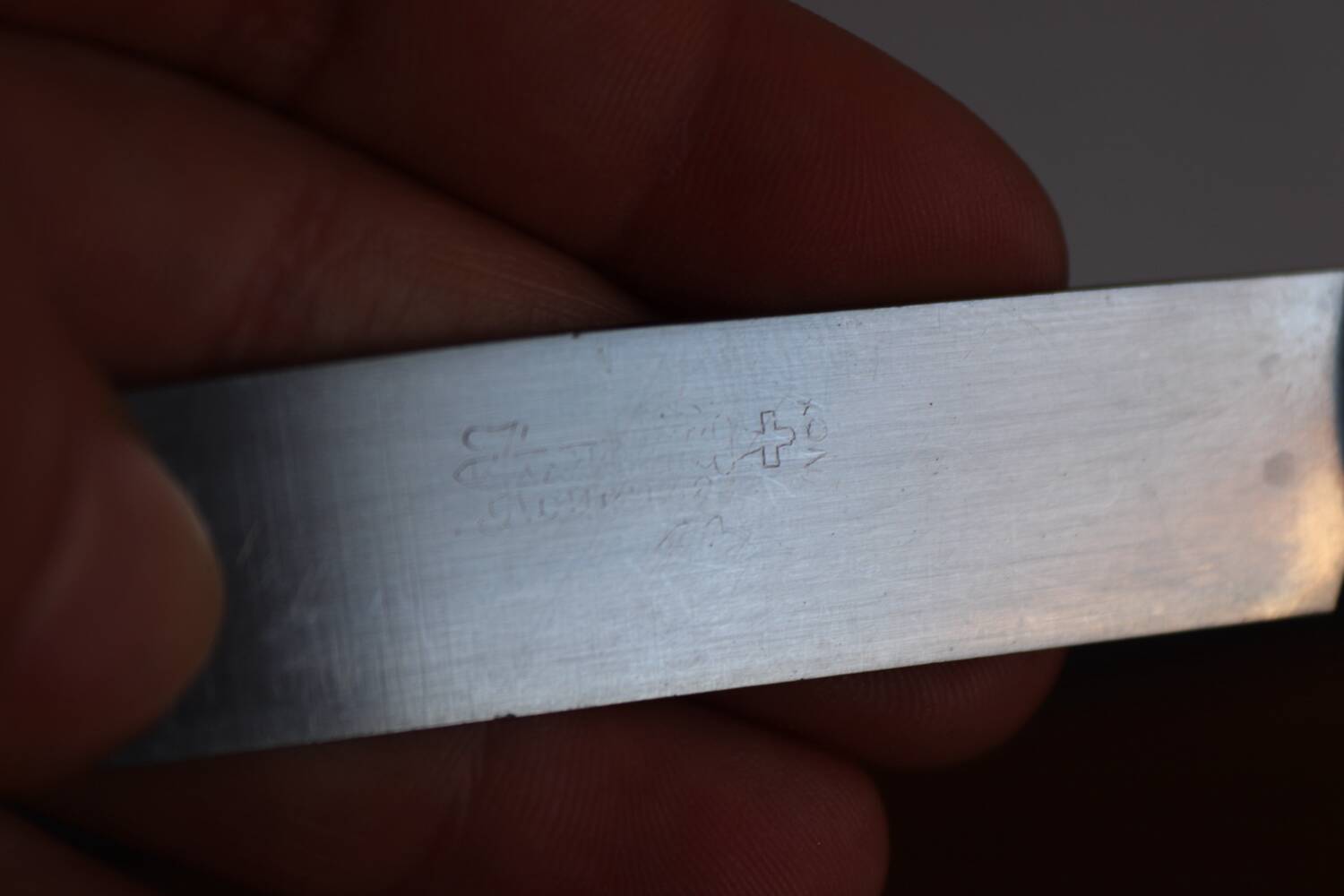 Set of 9 vintage cream table knives