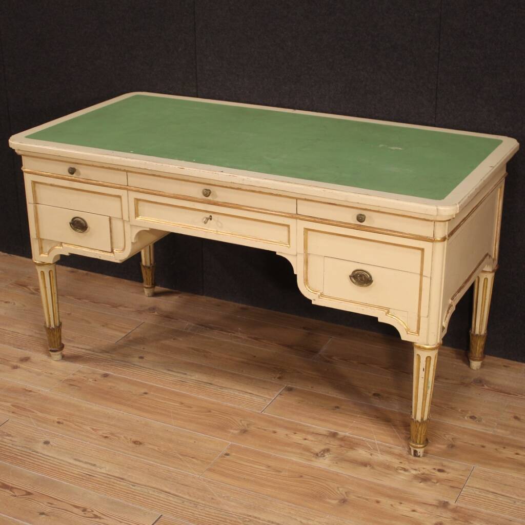 Lacquered and painted Italian desk from the 1930s