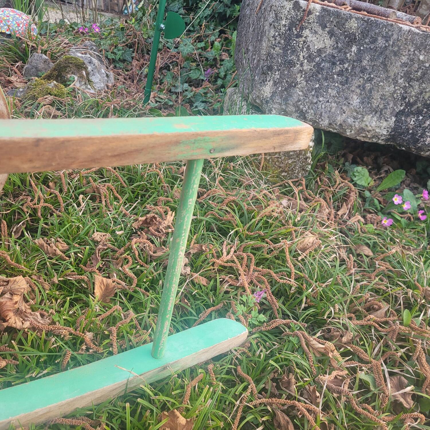 Cheval à Bascule en Bois Brut – Vintage 1950