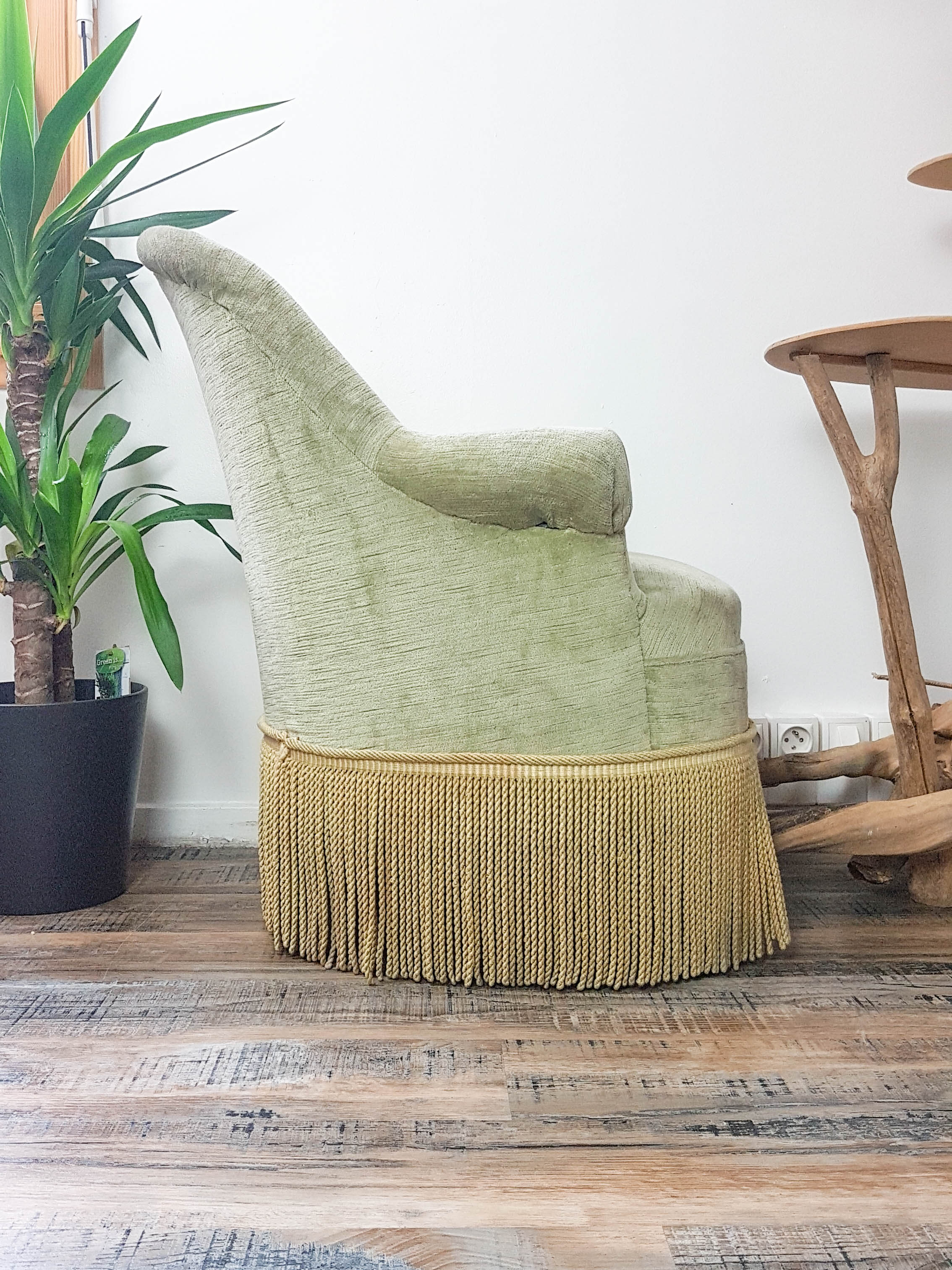 Vintage pistachio green velvet toad chair