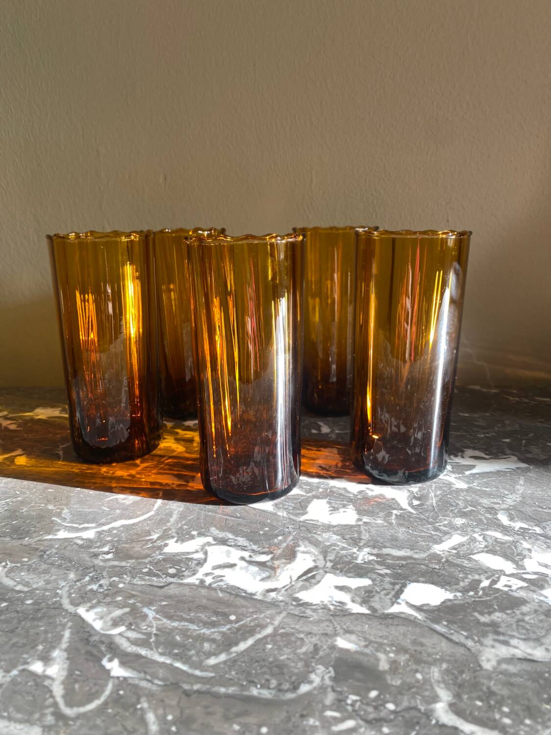 5 amber glasses