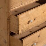 Antique three-drawer chest of drawers (circa 1920)
