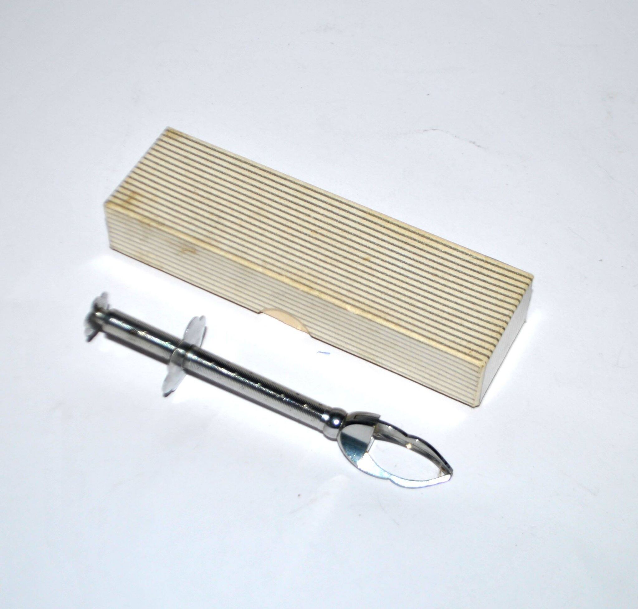 Vintage sugar tongs "Crab Tongs" in silver-plated metal