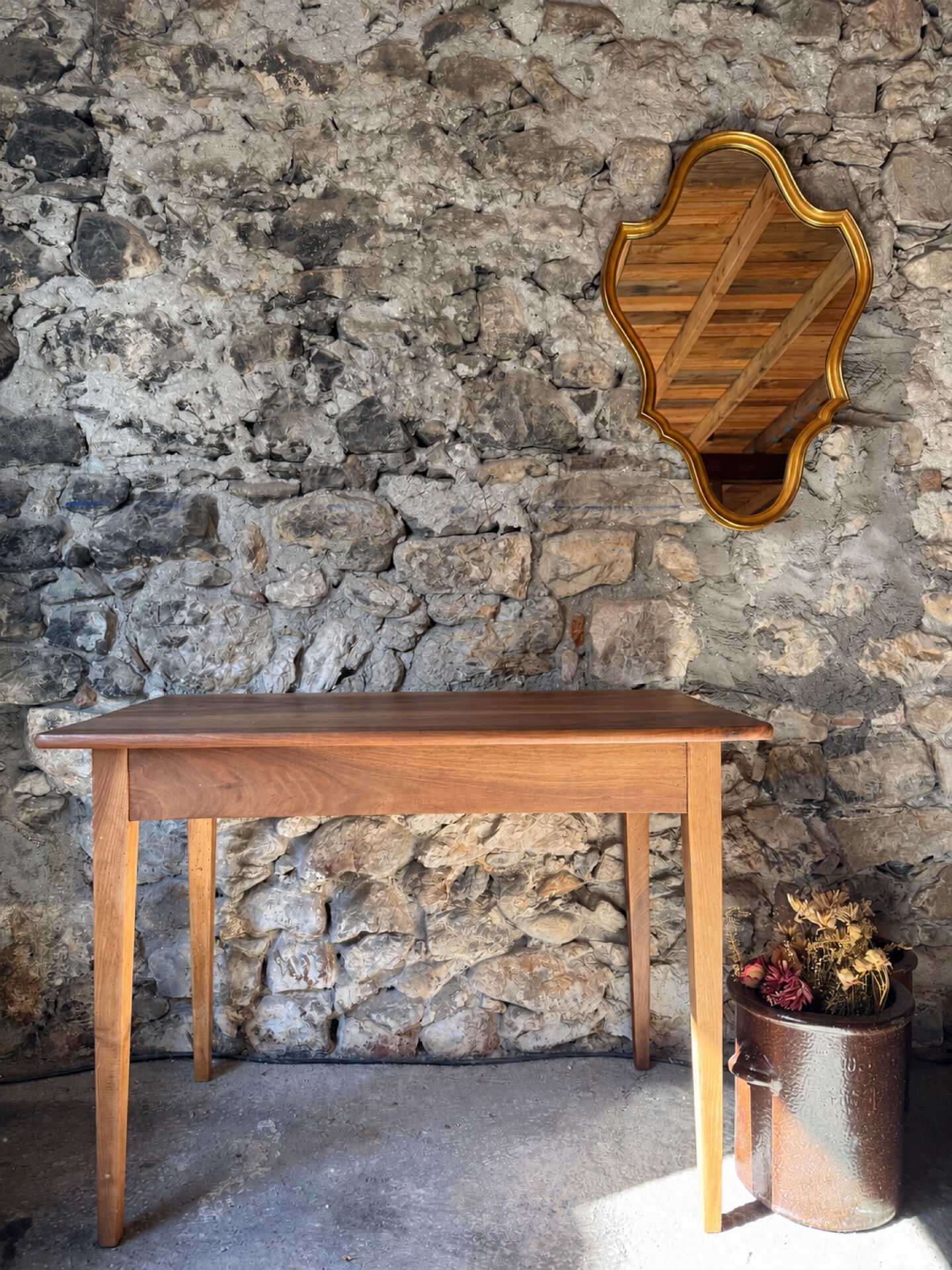 Side table / desk