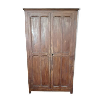 Armoire parisienne