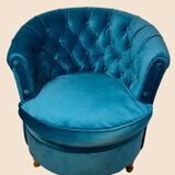 Upholstered toad armchair