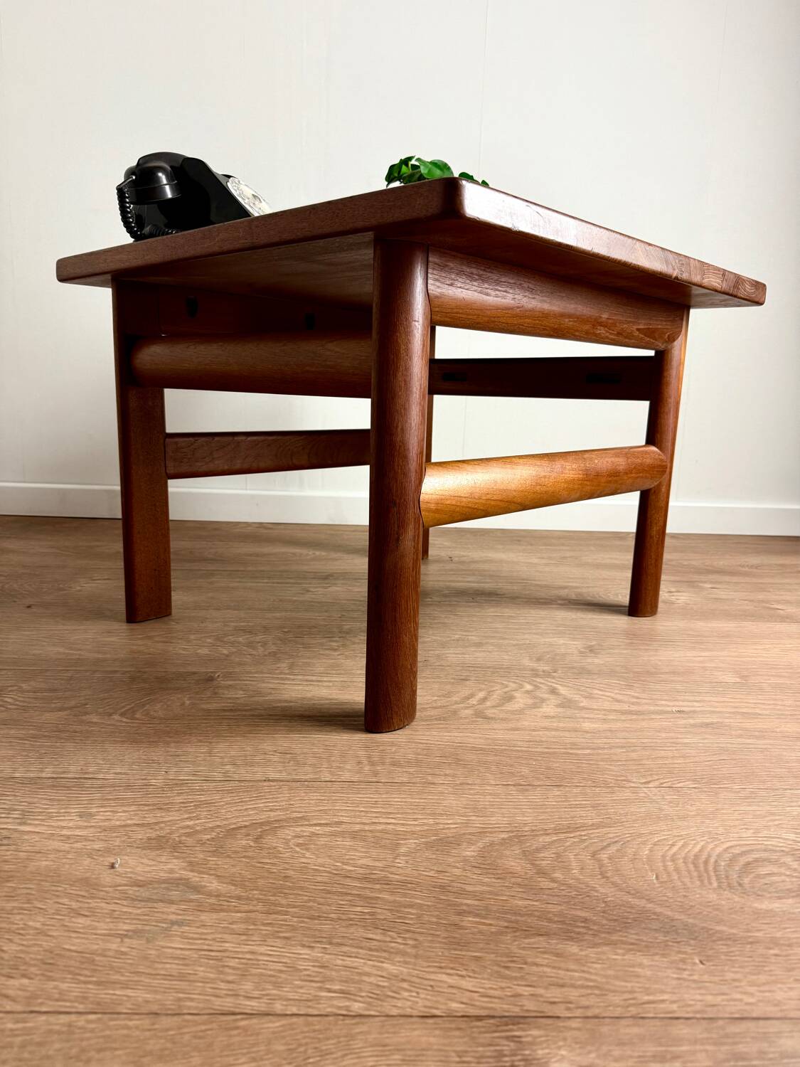 Table basse circulaire ox-art, Danemark, 1974