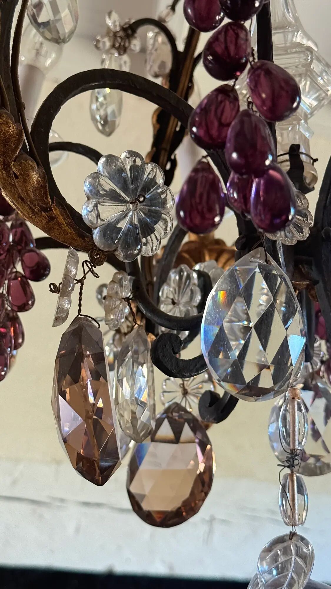 Lustre with pendants and glass fruits, Maison Baguès, six lights