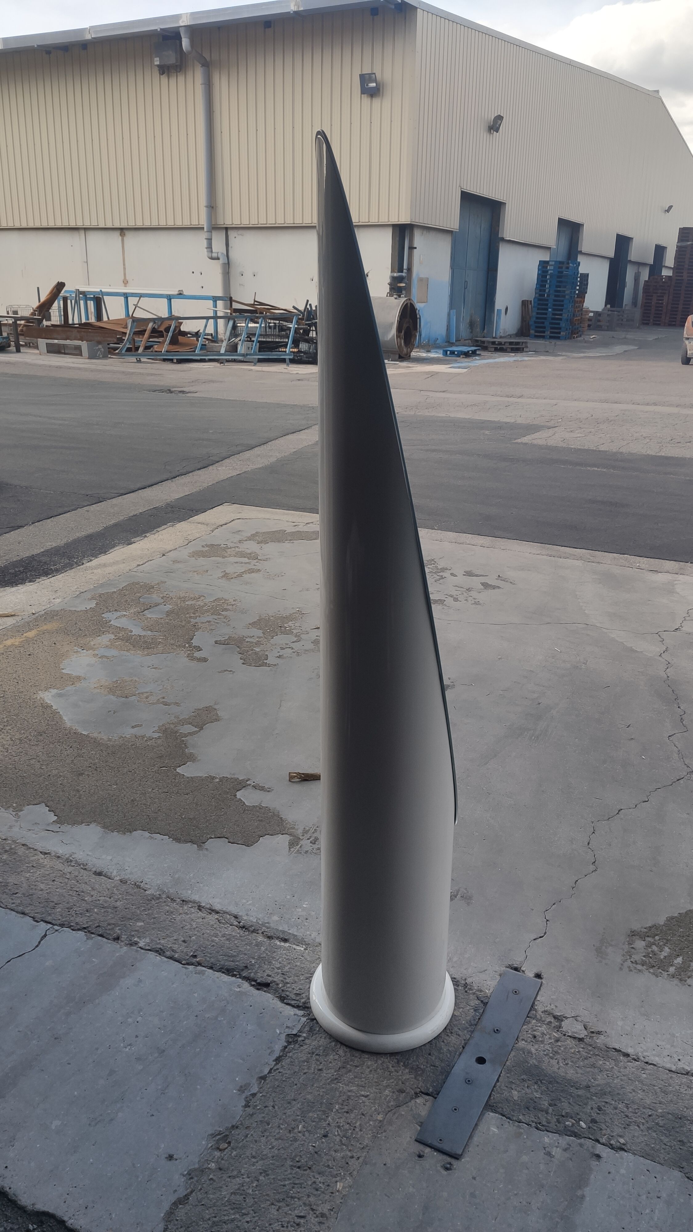 Lipstick floor mirror