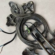 Apply 2 pink tulip Art Nouveau wall lights.