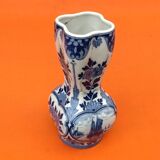 Delft d533 earthenware vase