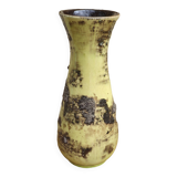 Ceramic vase