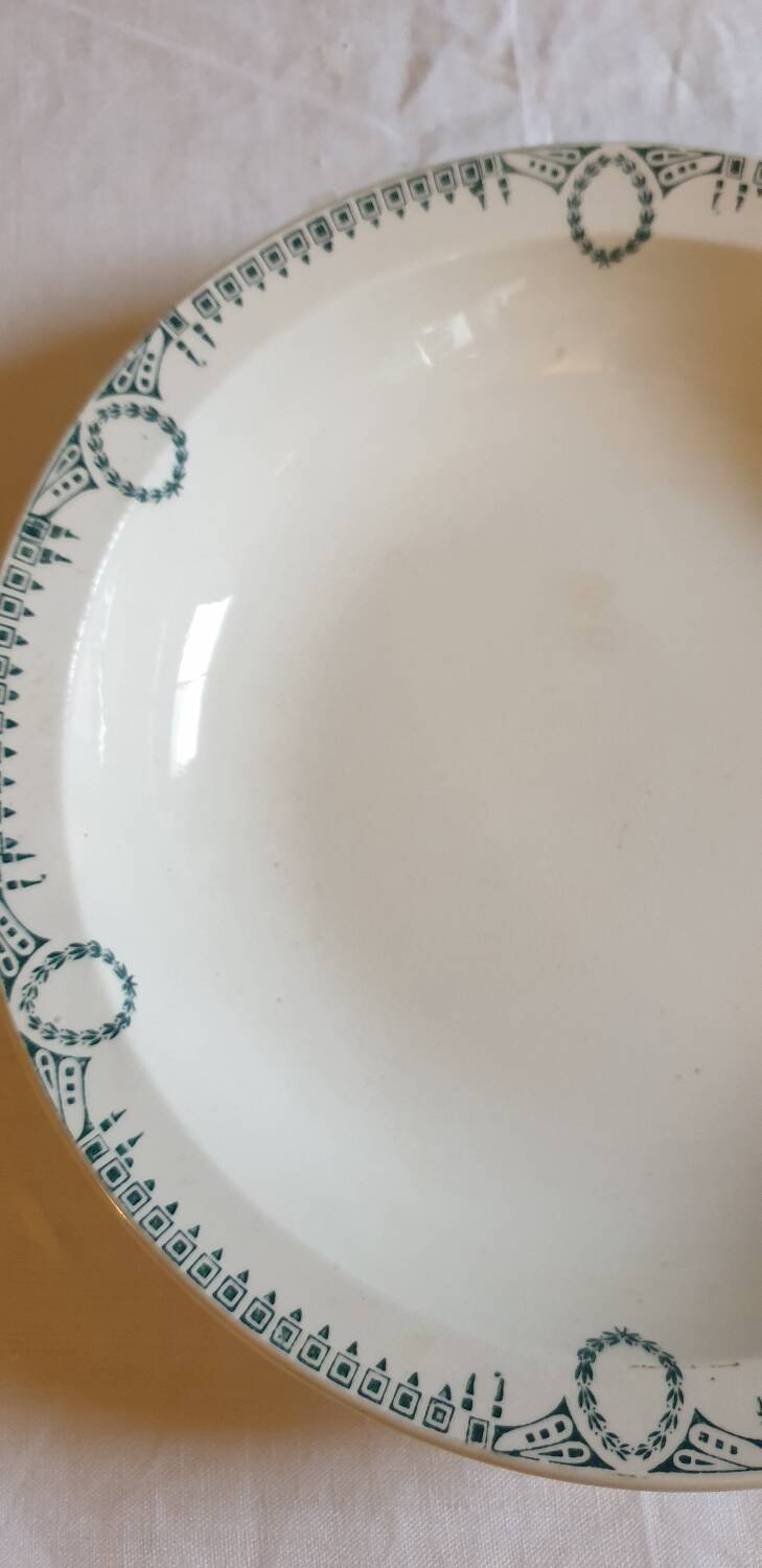 St Amand hollow dish