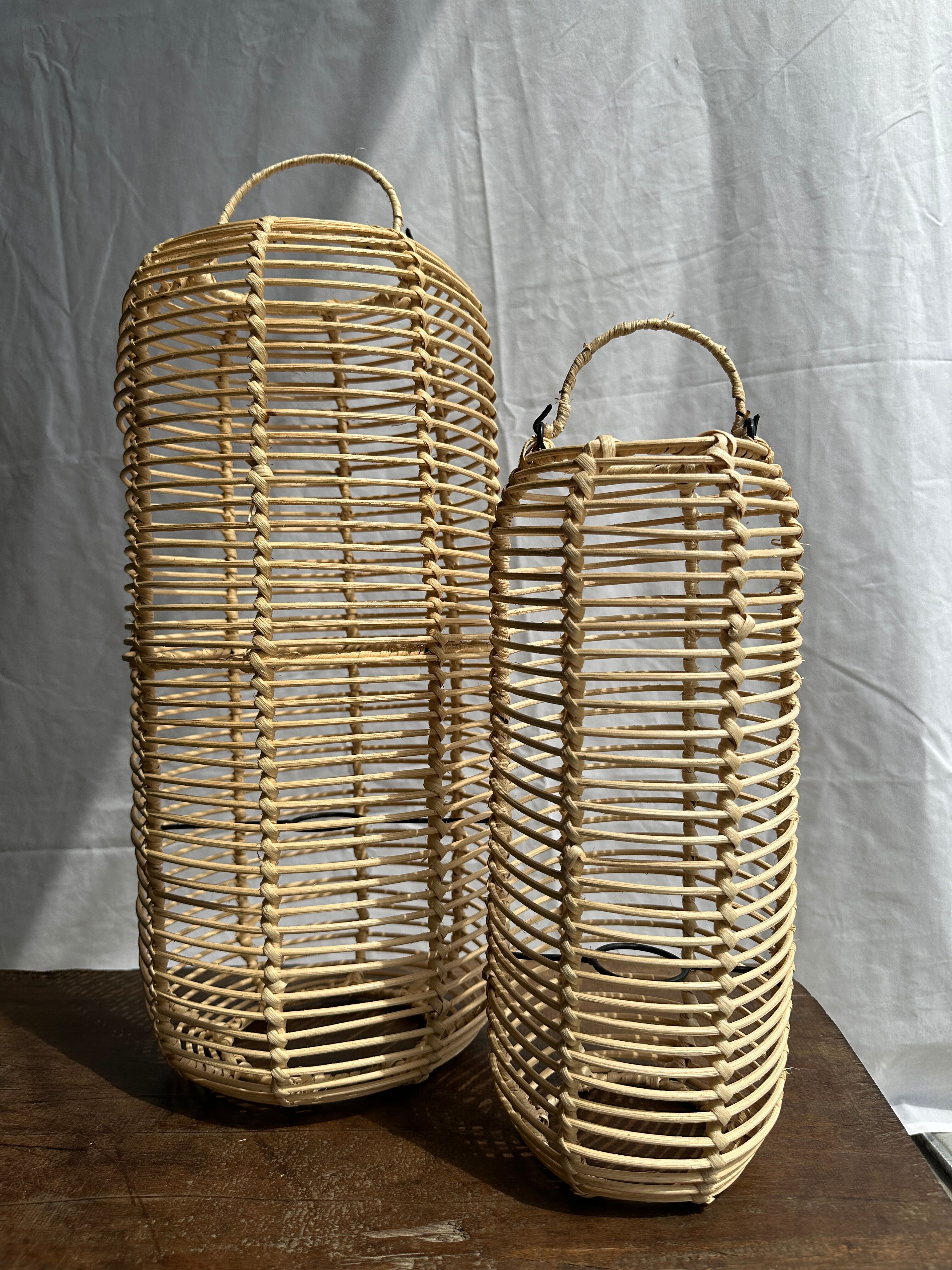 Small lantern-shaped rattan suspension H35 D15