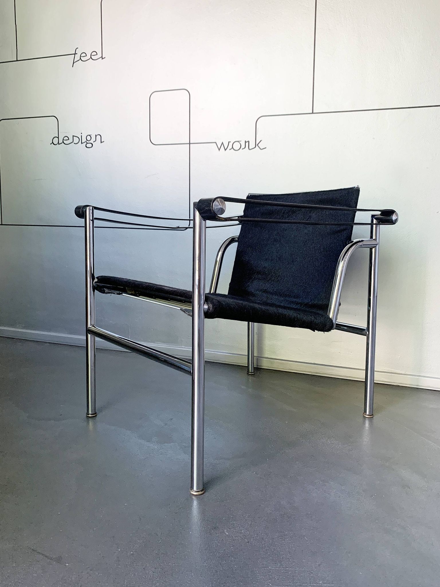 Armchair LC1 No. 10601 Le Corbusier and Charlotte Perriand for Cassina 1960