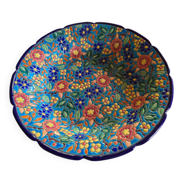 Plate in Émaux de Longwy with no cracks or chips.