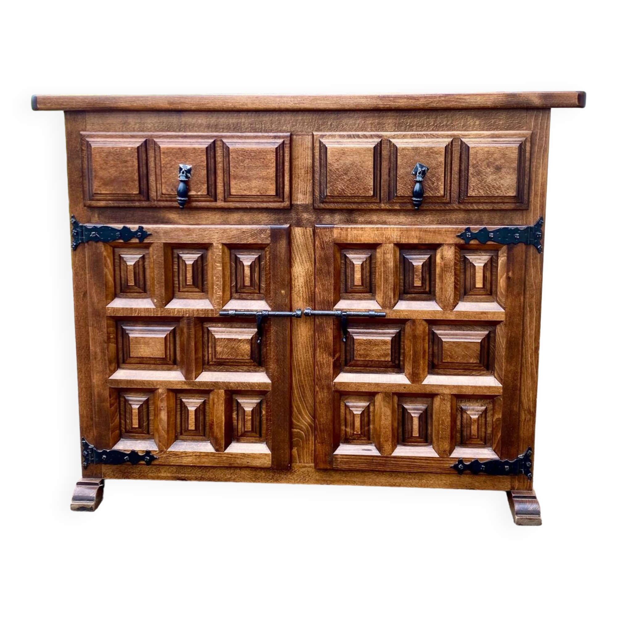 Small sideboard Spanish style Catalan chest of drawers stamped Navarro argudo