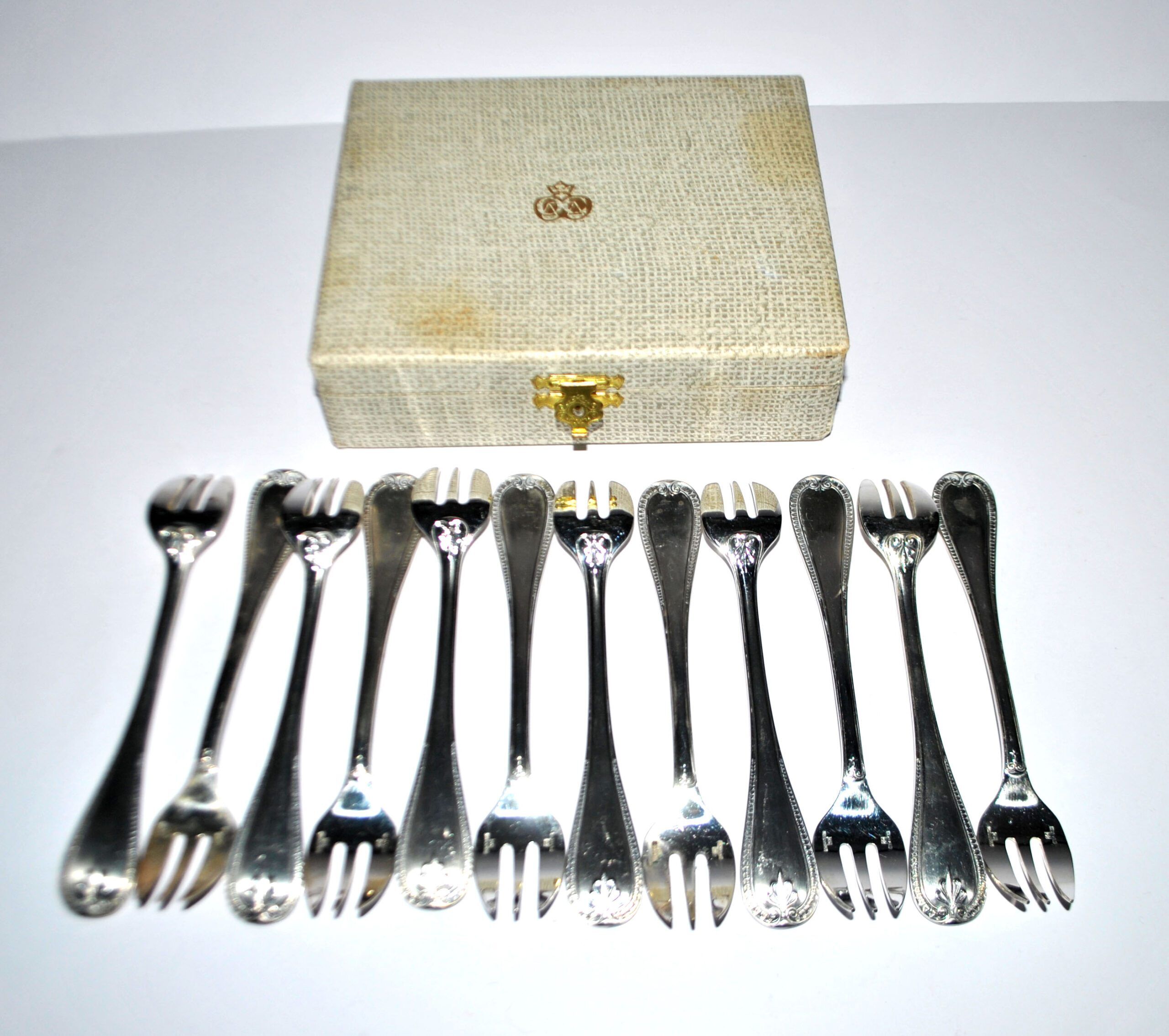 Christofle set of 12 Malmaison Empire oyster forks