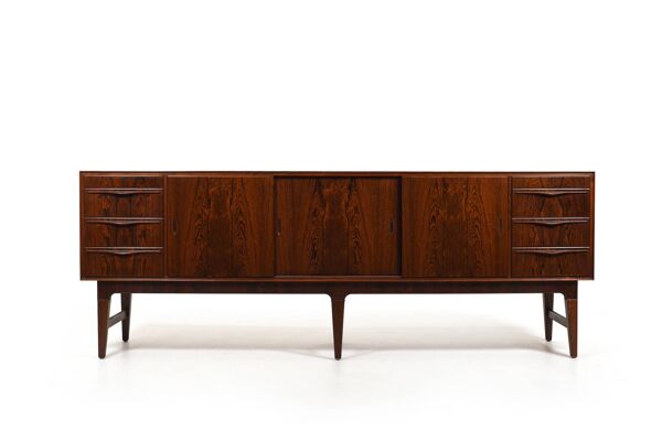 Buffet danois de haute qualité avec poignées en laiton incrustées, années 1950