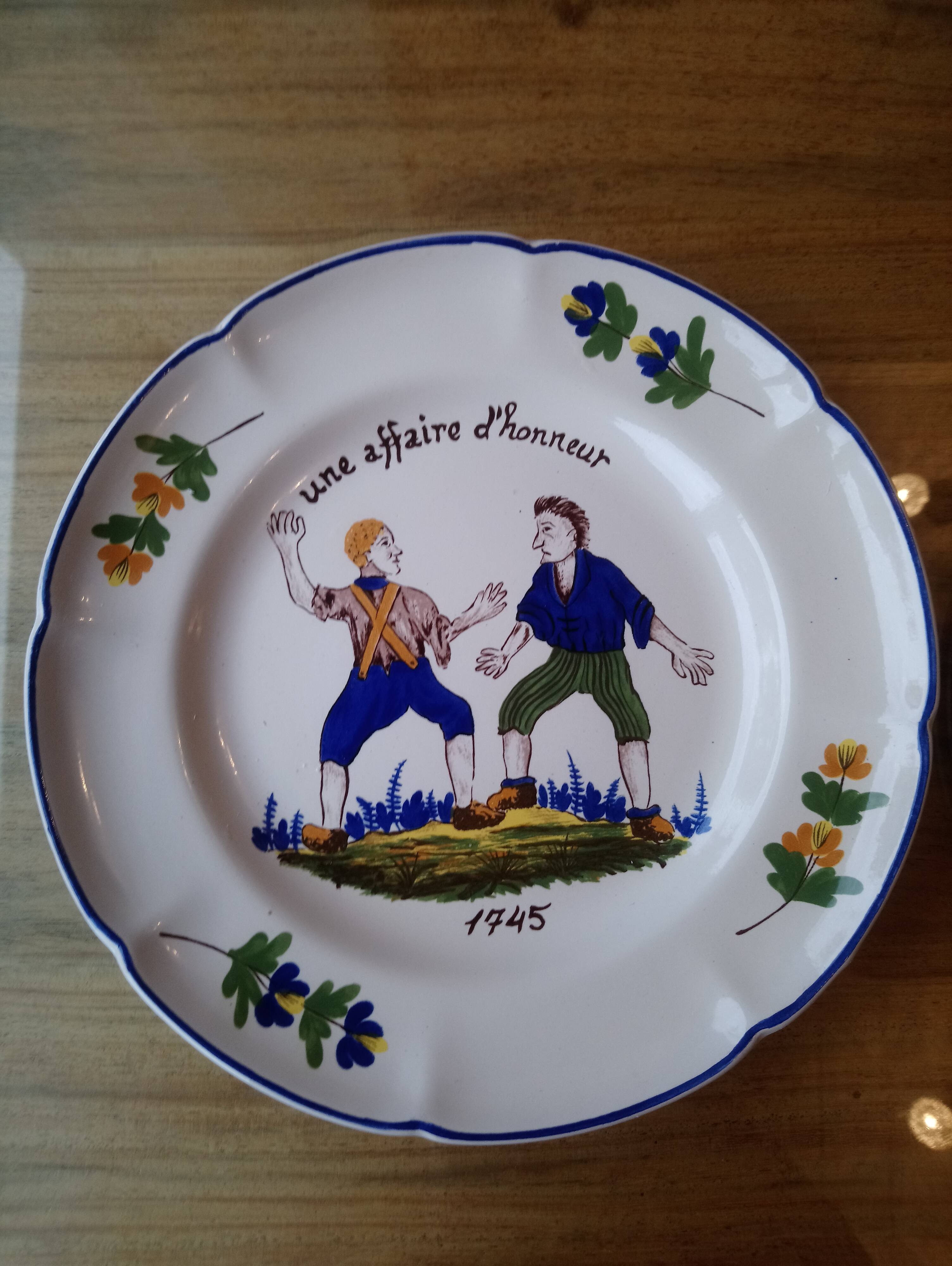 Set of 4 speaking plates in Saint Clement porcelain