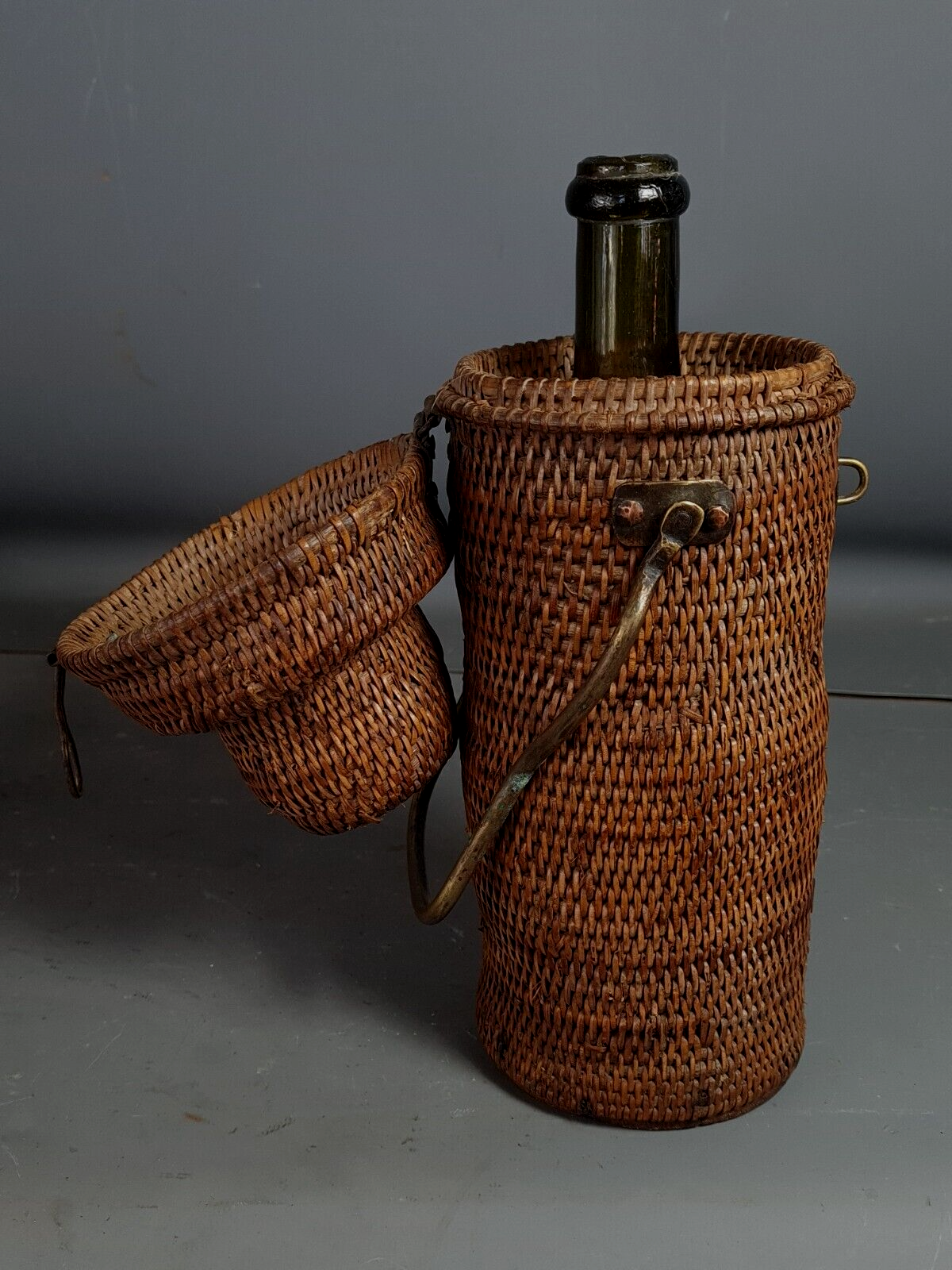Ancienne bouteille absinthe ou pastis Pernod fils Vintage SB