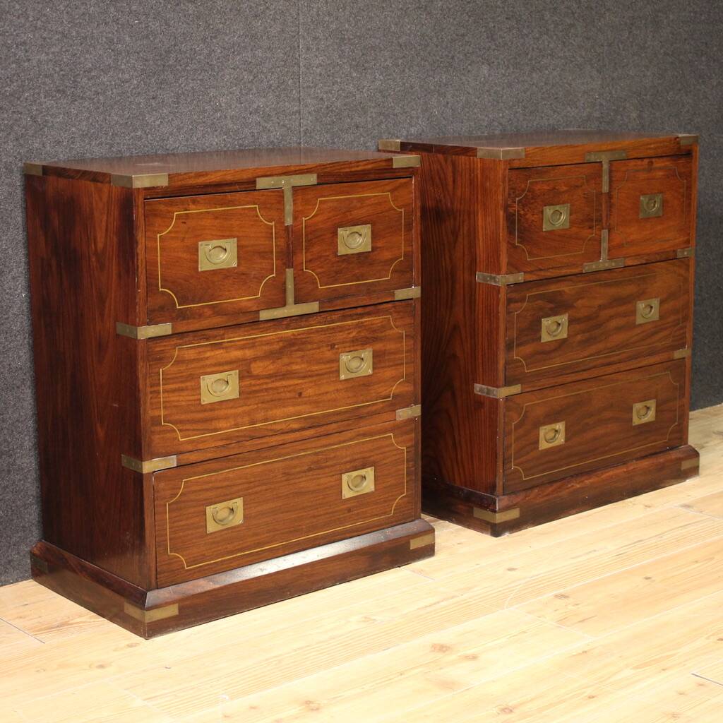 Paire de commodes anglaises du XXe siècle