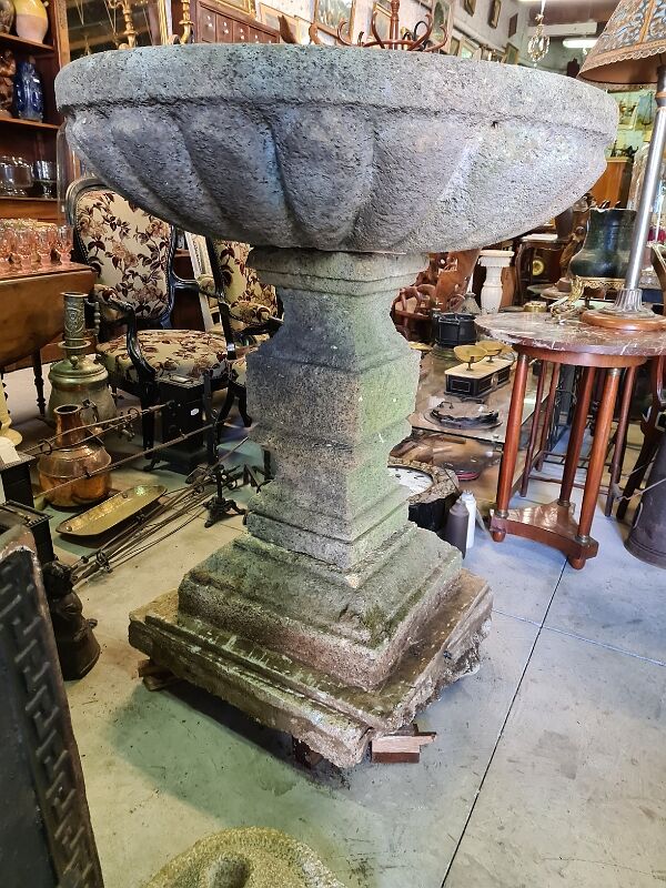 Large fountain stone bird bath