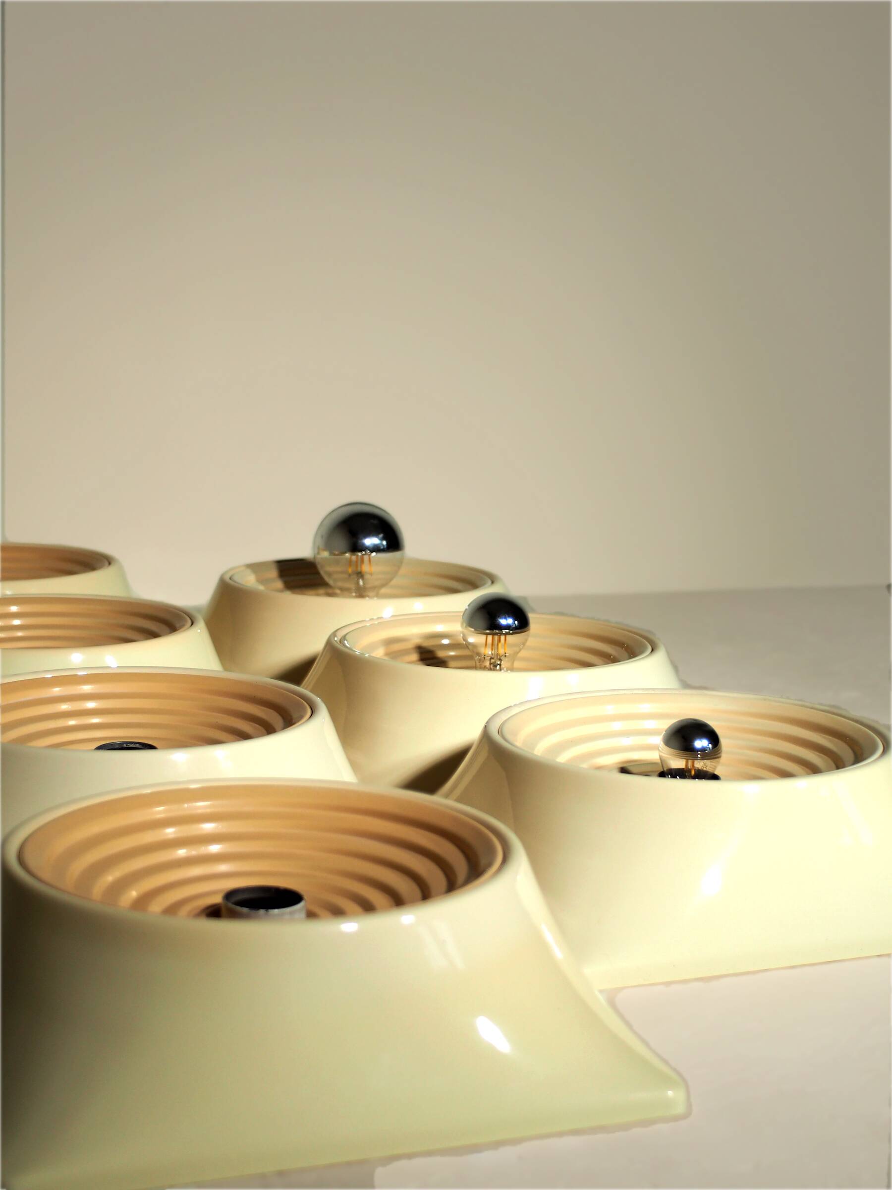Stilnovo wall lamp for Studio Nizzoli and Associates