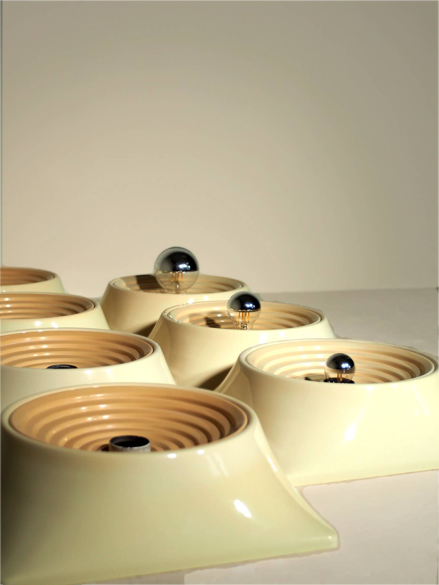 Stilnovo wall lamp for Studio Nizzoli and Associates