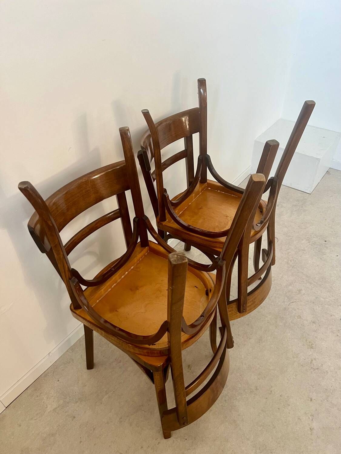 Set of 4 old vintage Baumann 50s wooden bistro chairs