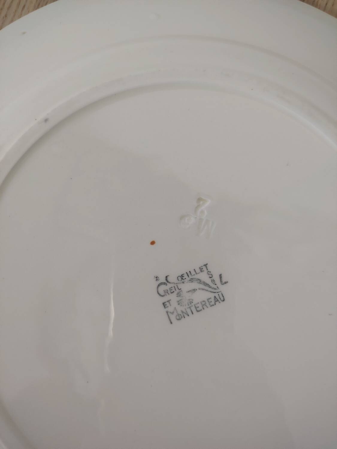 Set of two serving plates from Creil and Montereau