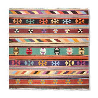 Anatolian kilim 178 x 173 cm