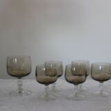 Set of 6 stemmed amber glasses