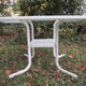 Table de jardin en métal perforé Emu