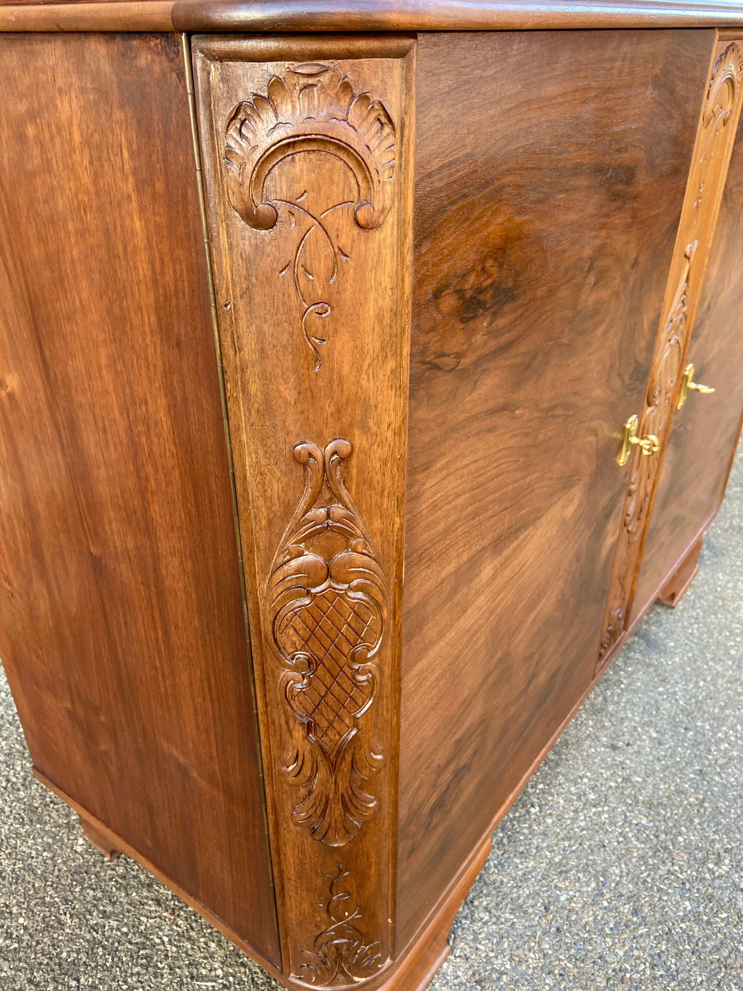 Buffet Art Deco walnut 1950