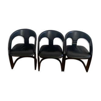 Set of 3 chairs in leather and lacquered wood