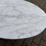 Original oval coffee table Knoll Tulip Eero Saarinen Carrara