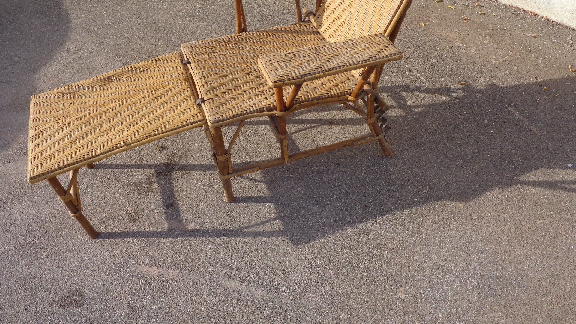 Chaise longue en rotin