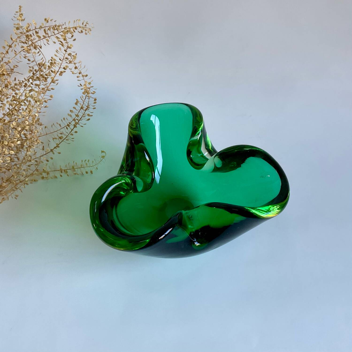 Vintage blown glass empty pocket