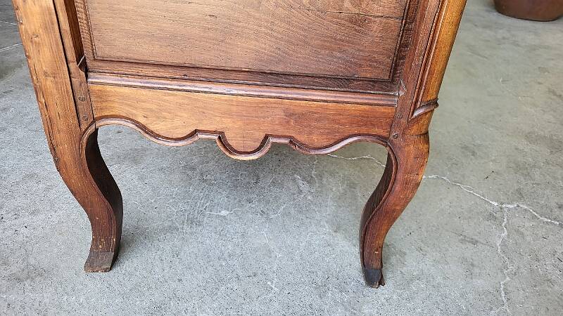 Commode louis xv 2 tiroirs en chene clair du xviii ème siecle ref je