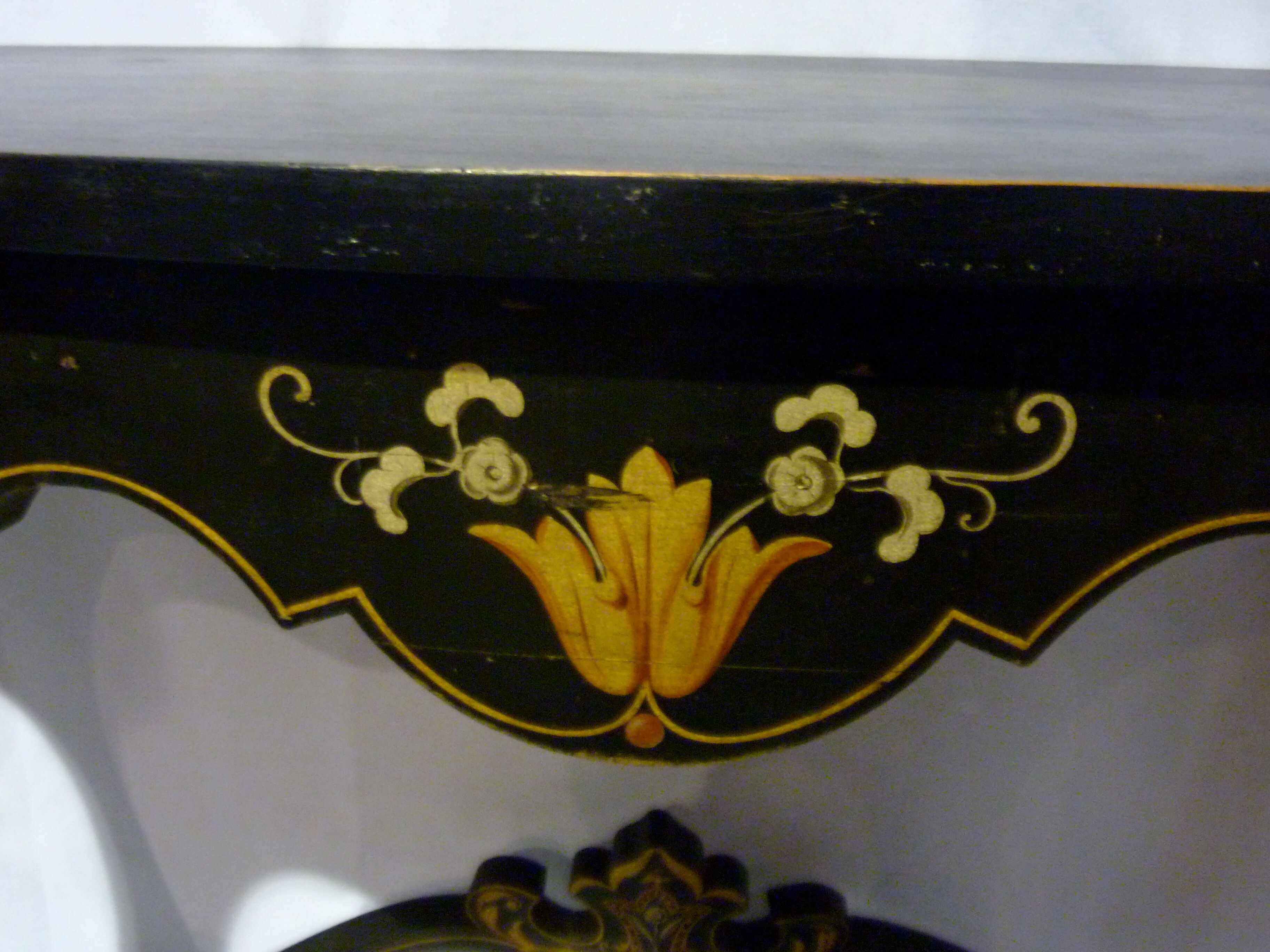 Console Napoleon III in blackened wood and golden flowers