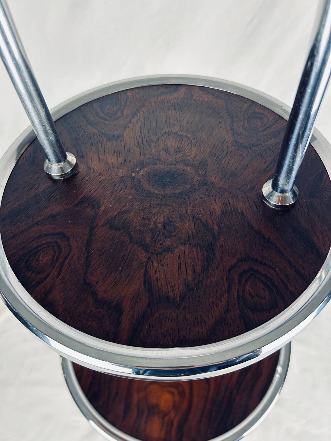 Art Deco Bauhaus style side table/pedestal table in wood and chrome-plated metal