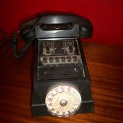 Téléphone en bakélite de 1950 (centrale téléphonique)