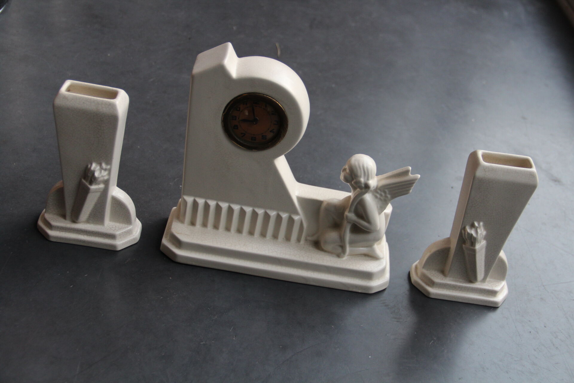 Clock pendulum art-deco fireplace decoration