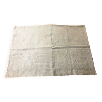 Drap ancien brodé