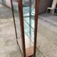 Vitrine de rangement en merisier