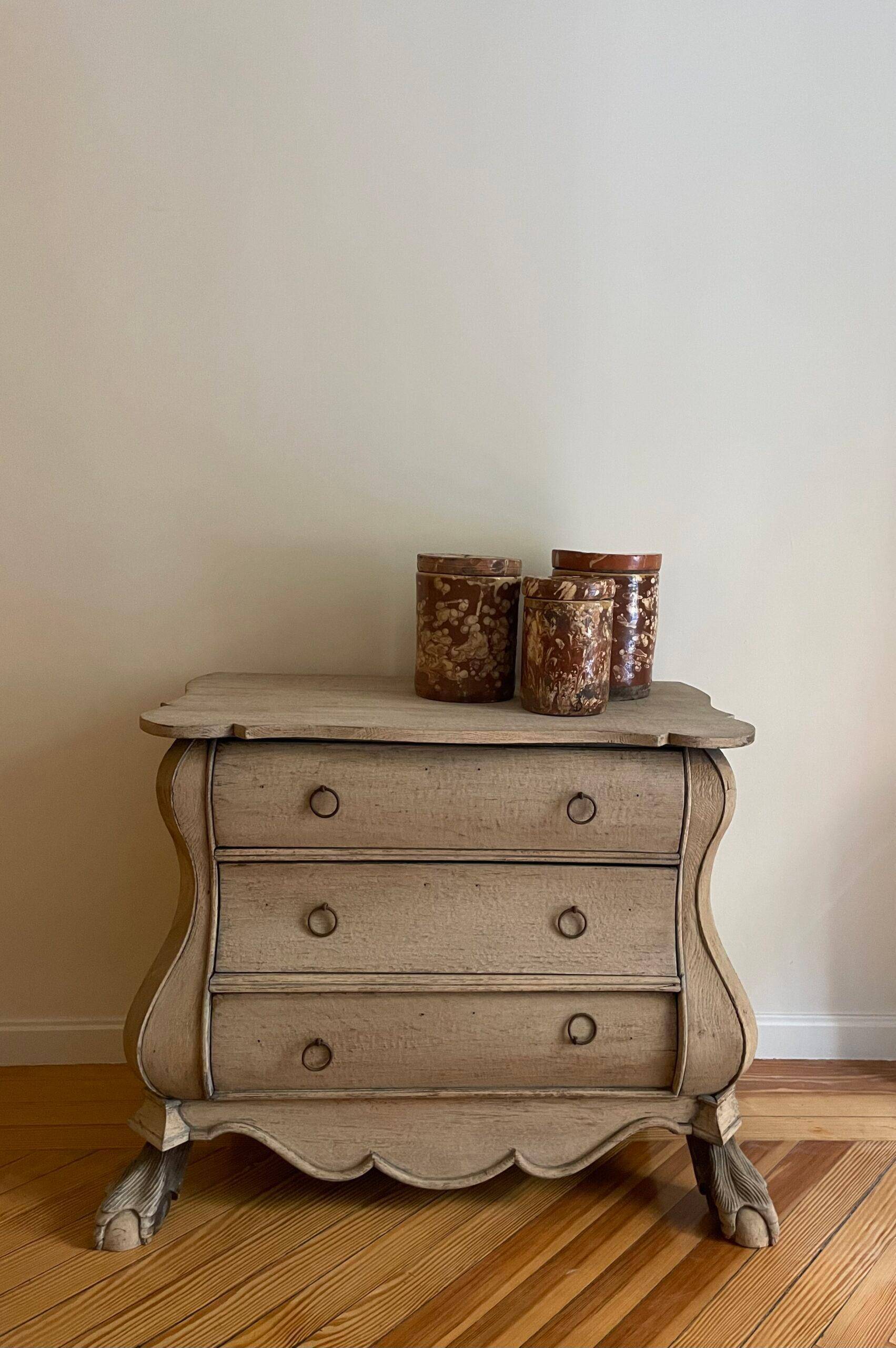 18th century Dutch chest of drawers