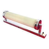 Functionalist wall lamp