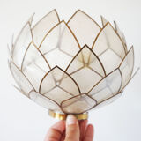 Wall lamp in vintage mother-of-pearl petals